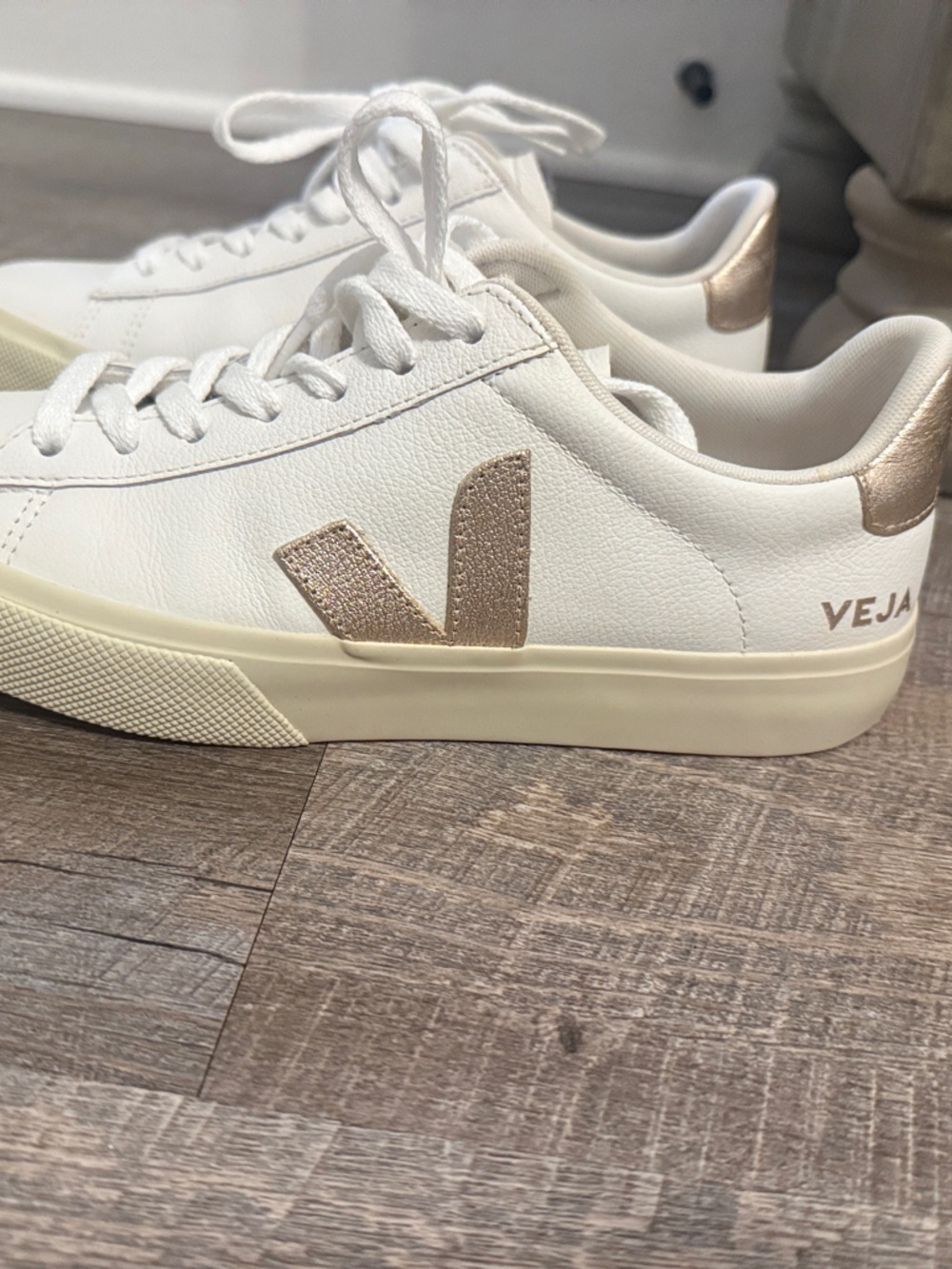 Veja Campo Sneakers - White/Platine - Like new - worn once!!